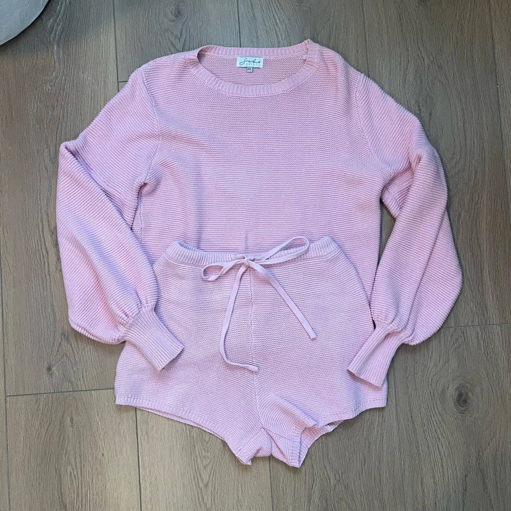 Sabo Skirt Taffy Knit Set (shorts + sweater) - Picture 2 of 7